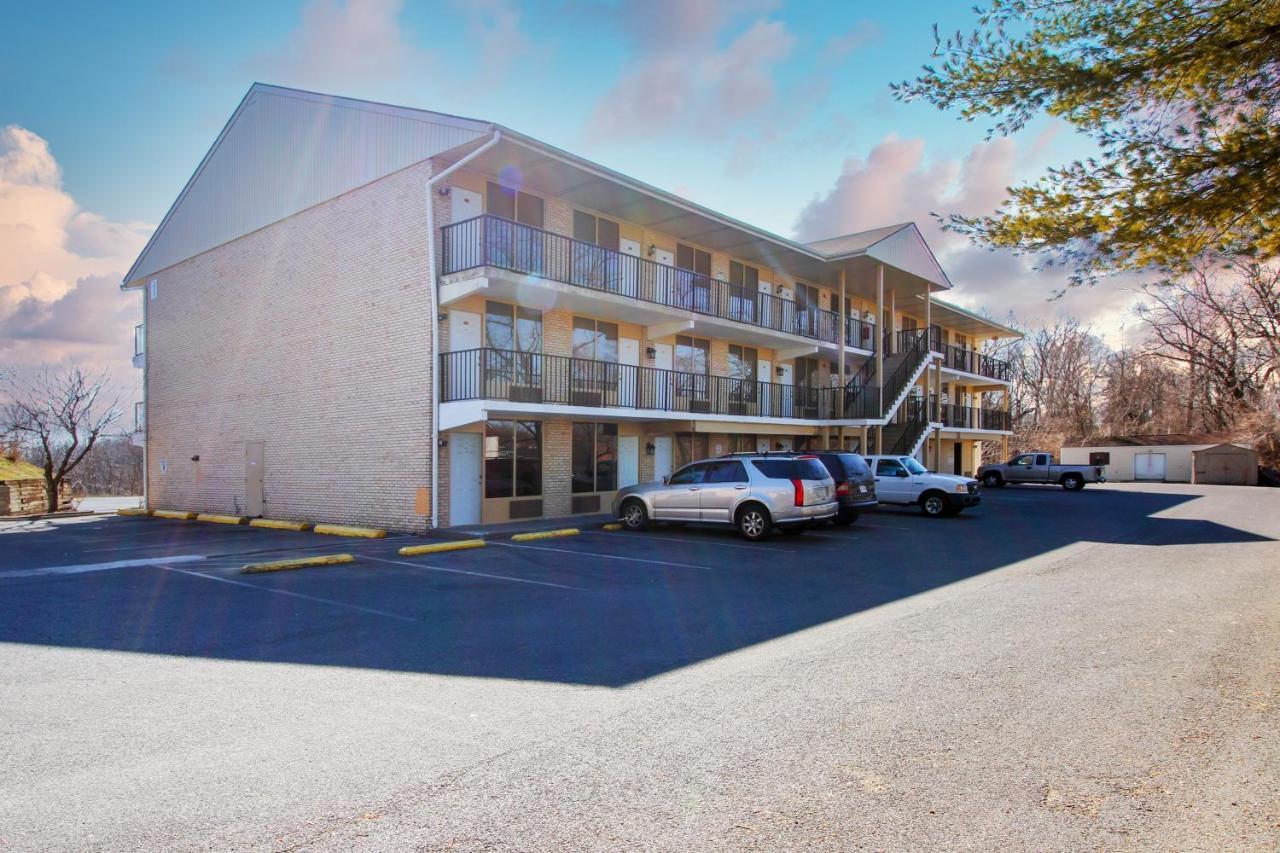 Apm Inn And Suites Winchester Exteriér fotografie